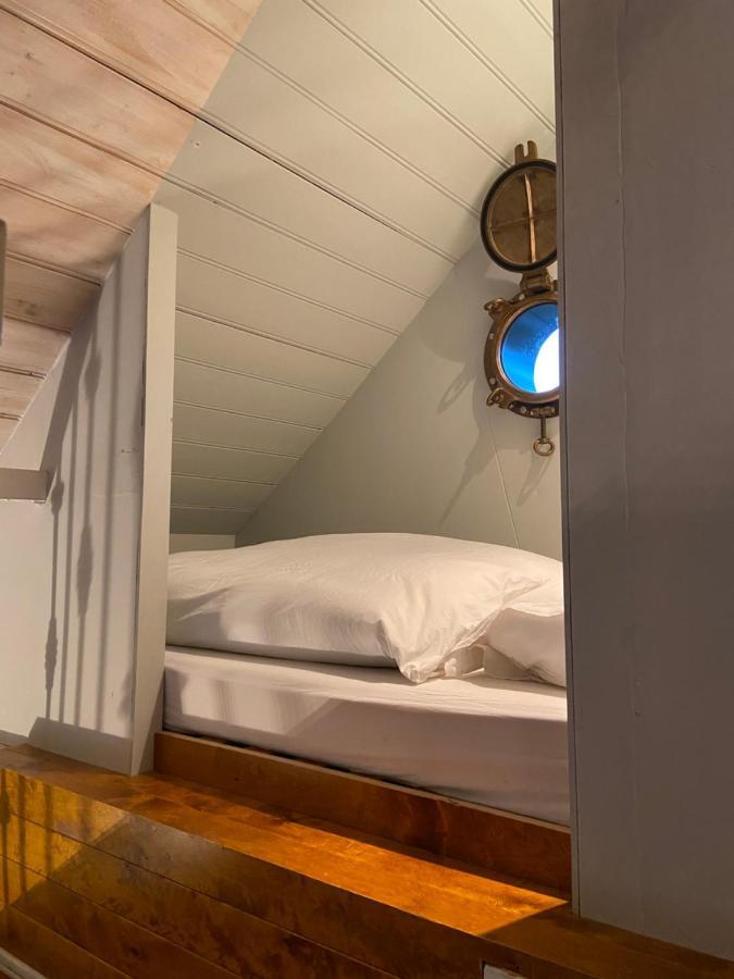 B&B De Lage Zwaluw Zwaluwe Kültér fotó