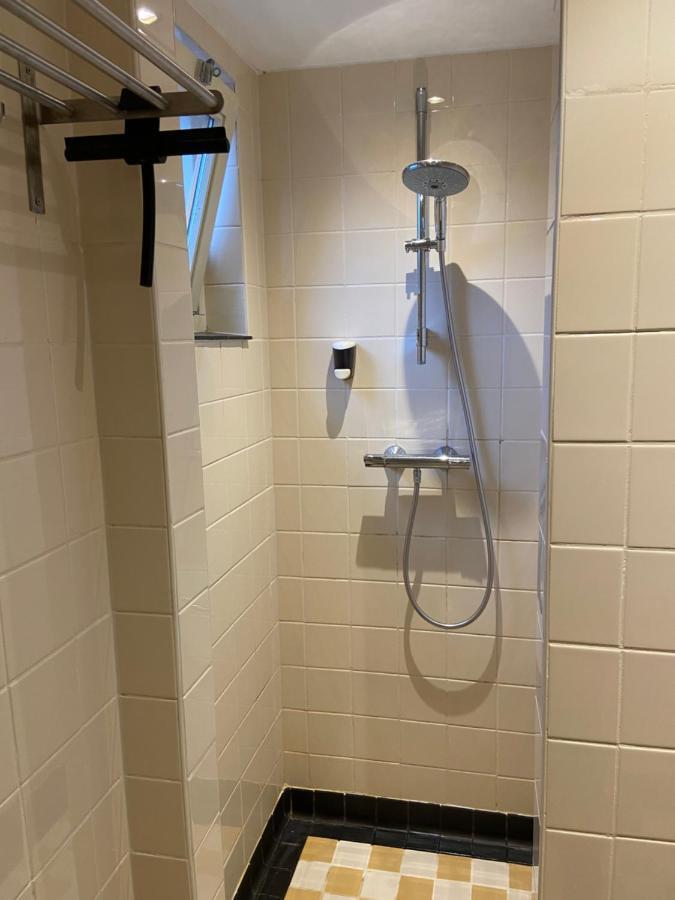 B&B De Lage Zwaluw Zwaluwe Kültér fotó