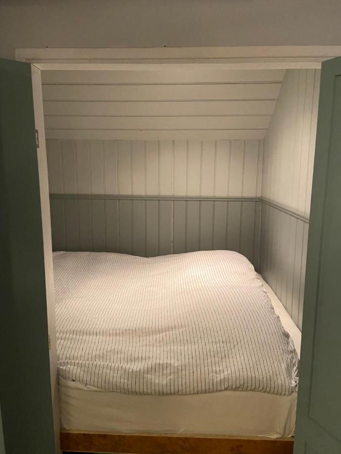 B&B De Lage Zwaluw Zwaluwe Kültér fotó